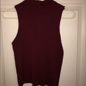Maroon turtle neck no sleeve shirt